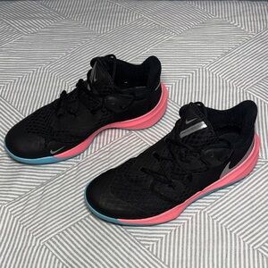 Nike Zoom Hyperspeed Court Black Athletic Shoes with Pink Midsole and Teal Toe
